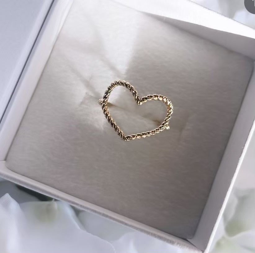 Heart ring